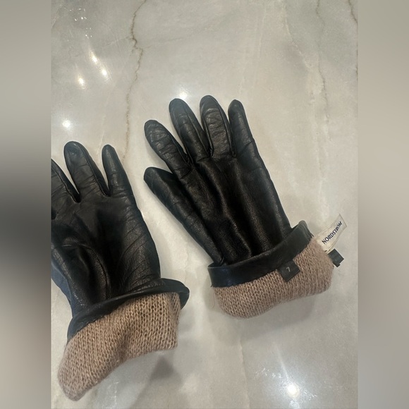 Nordstrom Genuine Leather Gloves - Picture 6 of 6